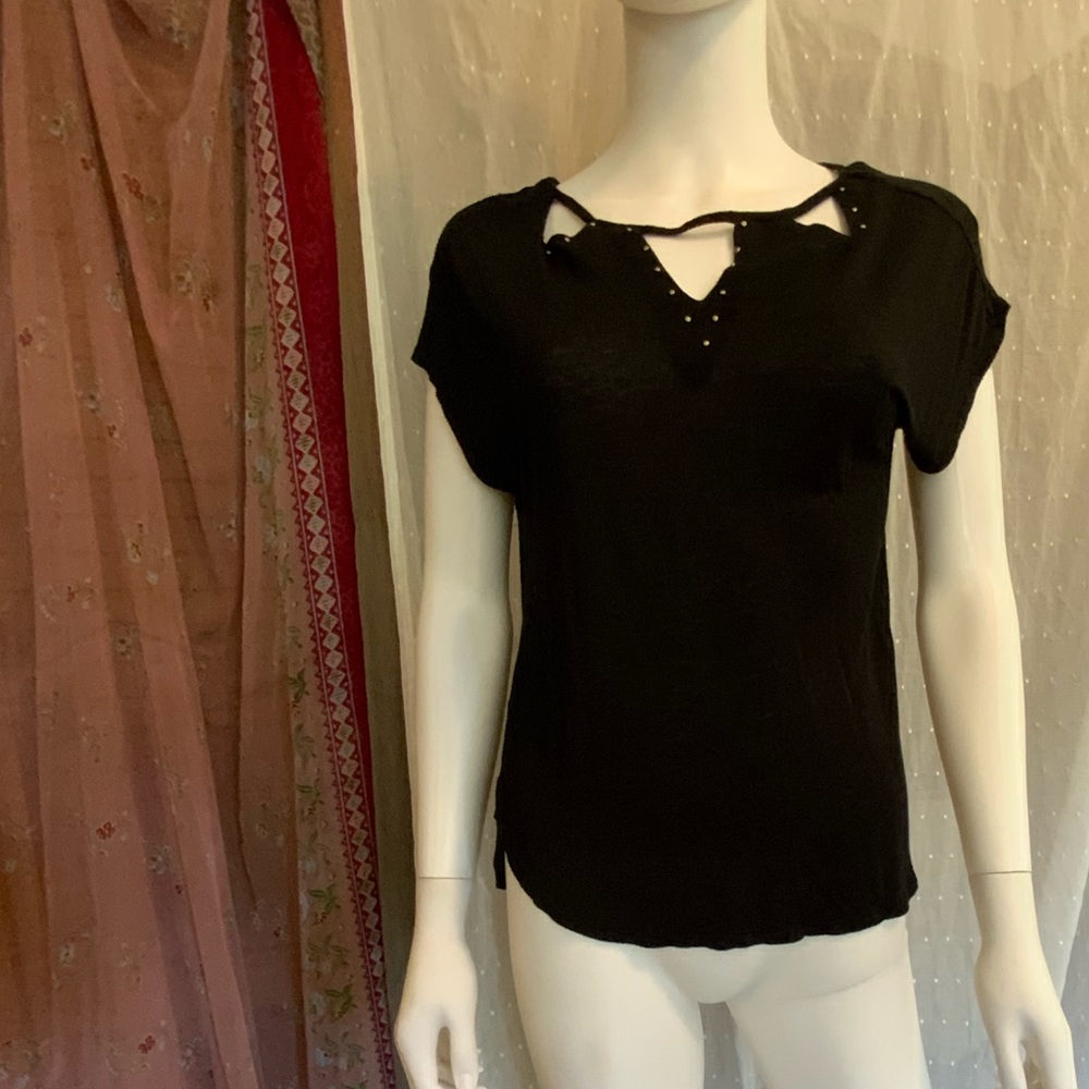 Cut out black short sleeve T-shirt with bronze L